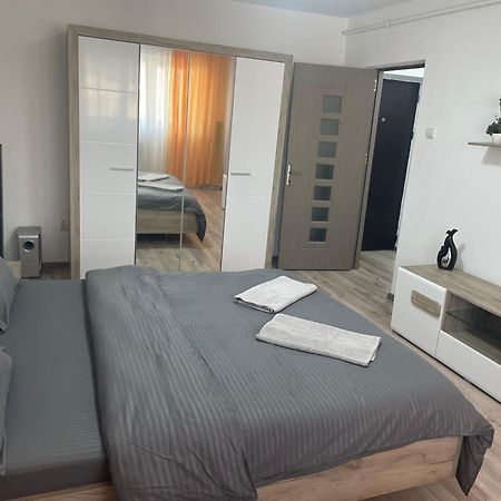 Maria Central Studio Râmnicu Vâlcea Extérieur photo